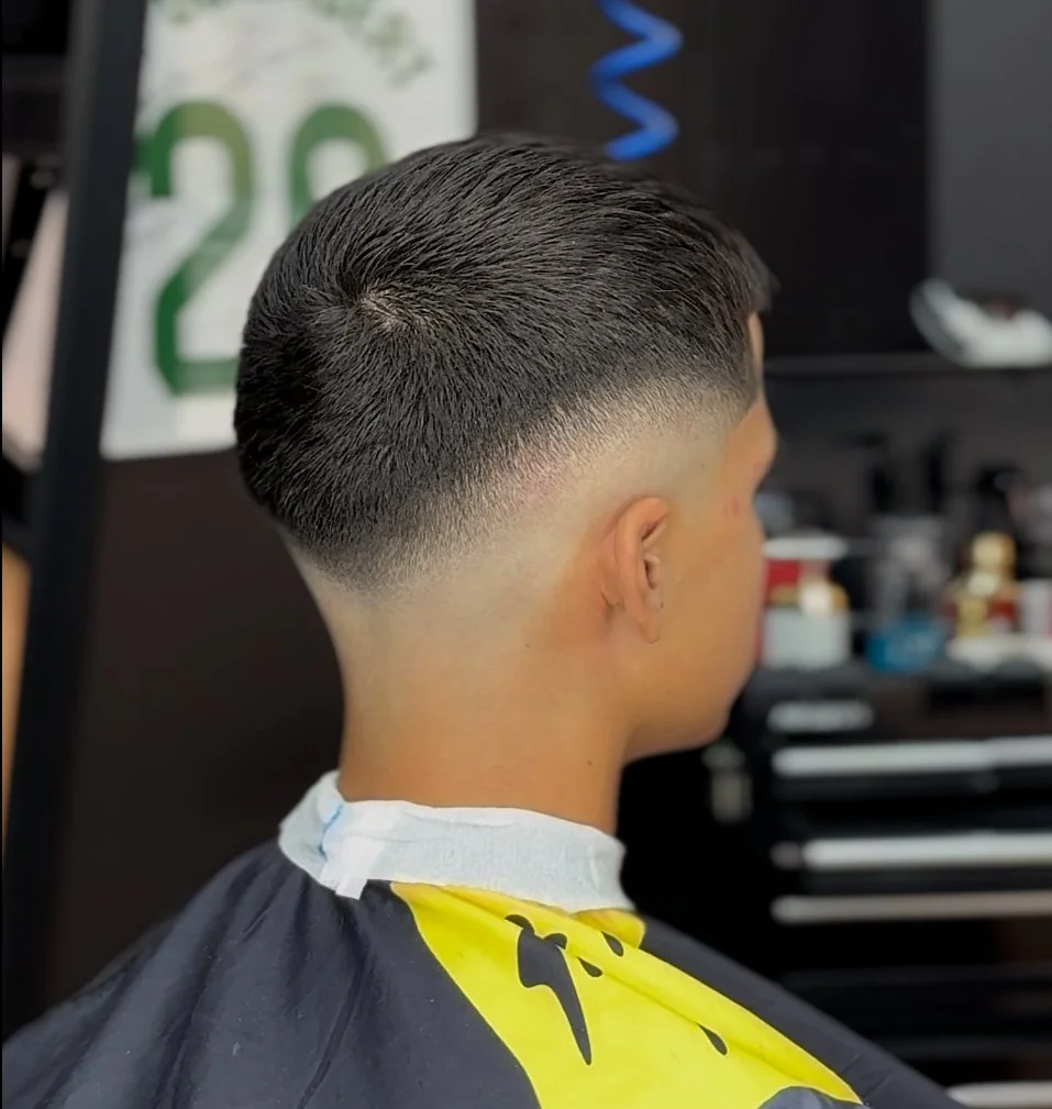 Corte fade barbería